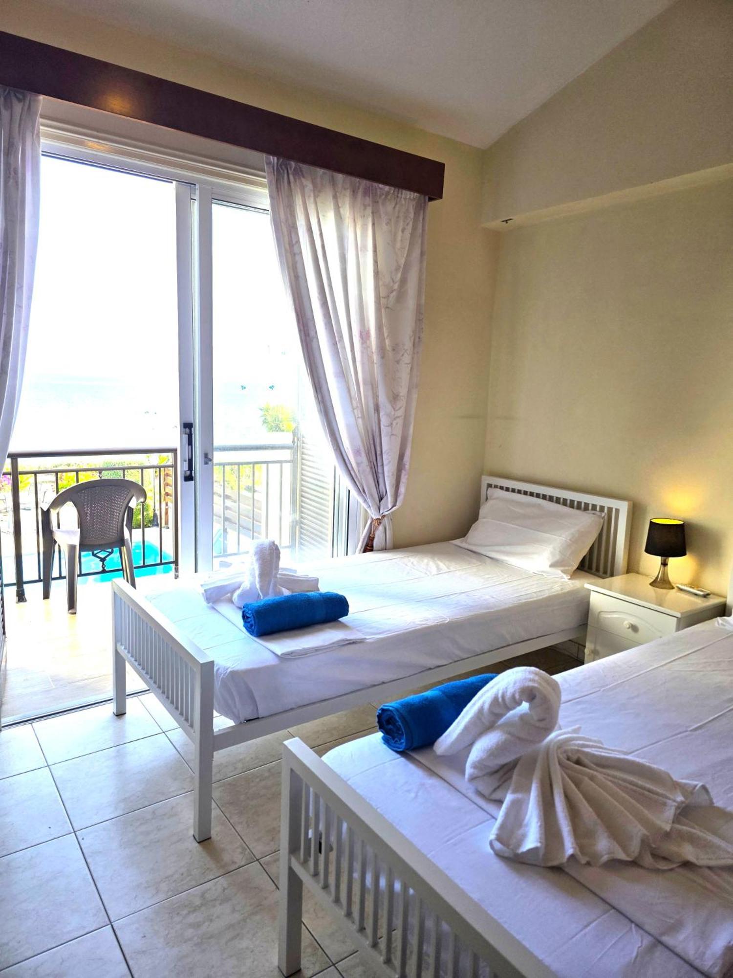 H&O Sunrise Villa In Coral Bay! Eksteriør bilde